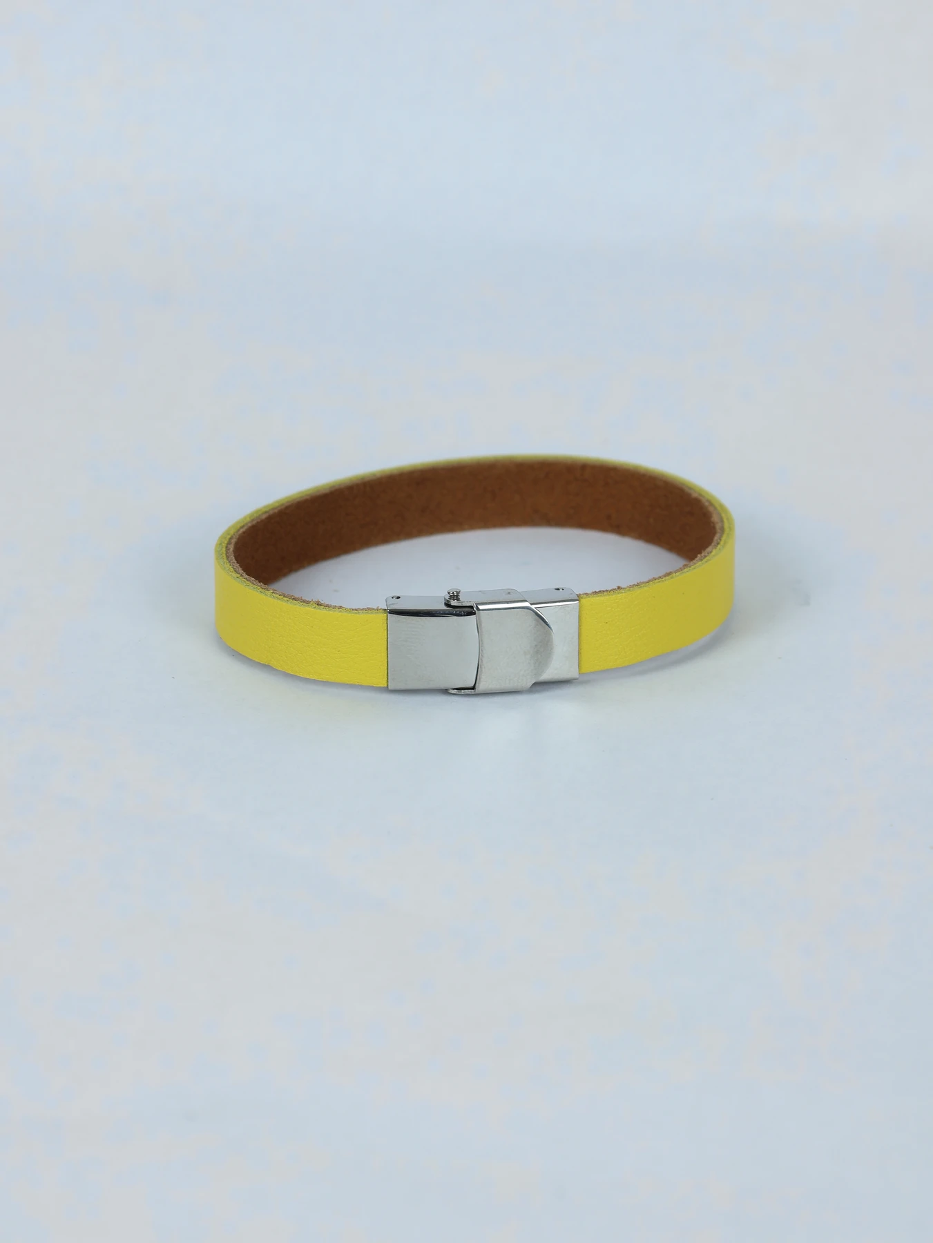 Pulsera de piel con acabado liso · Amarillo · imagen 1
