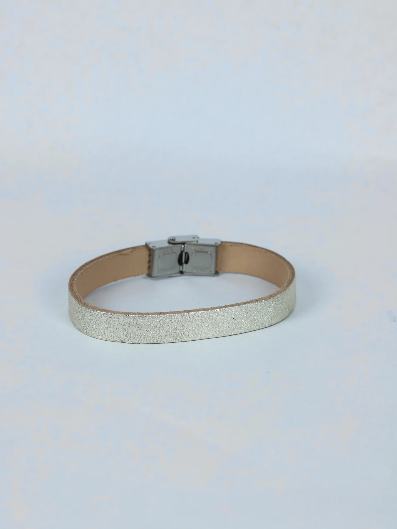 Pulsera de piel con acabado liso · Oro · imagen 1