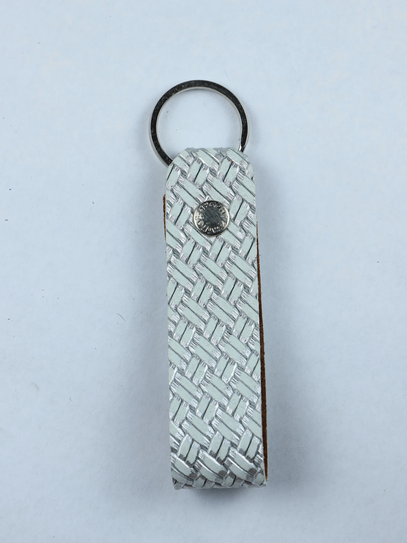 Llavero de piel grabado trenza · Plata · imagen 1