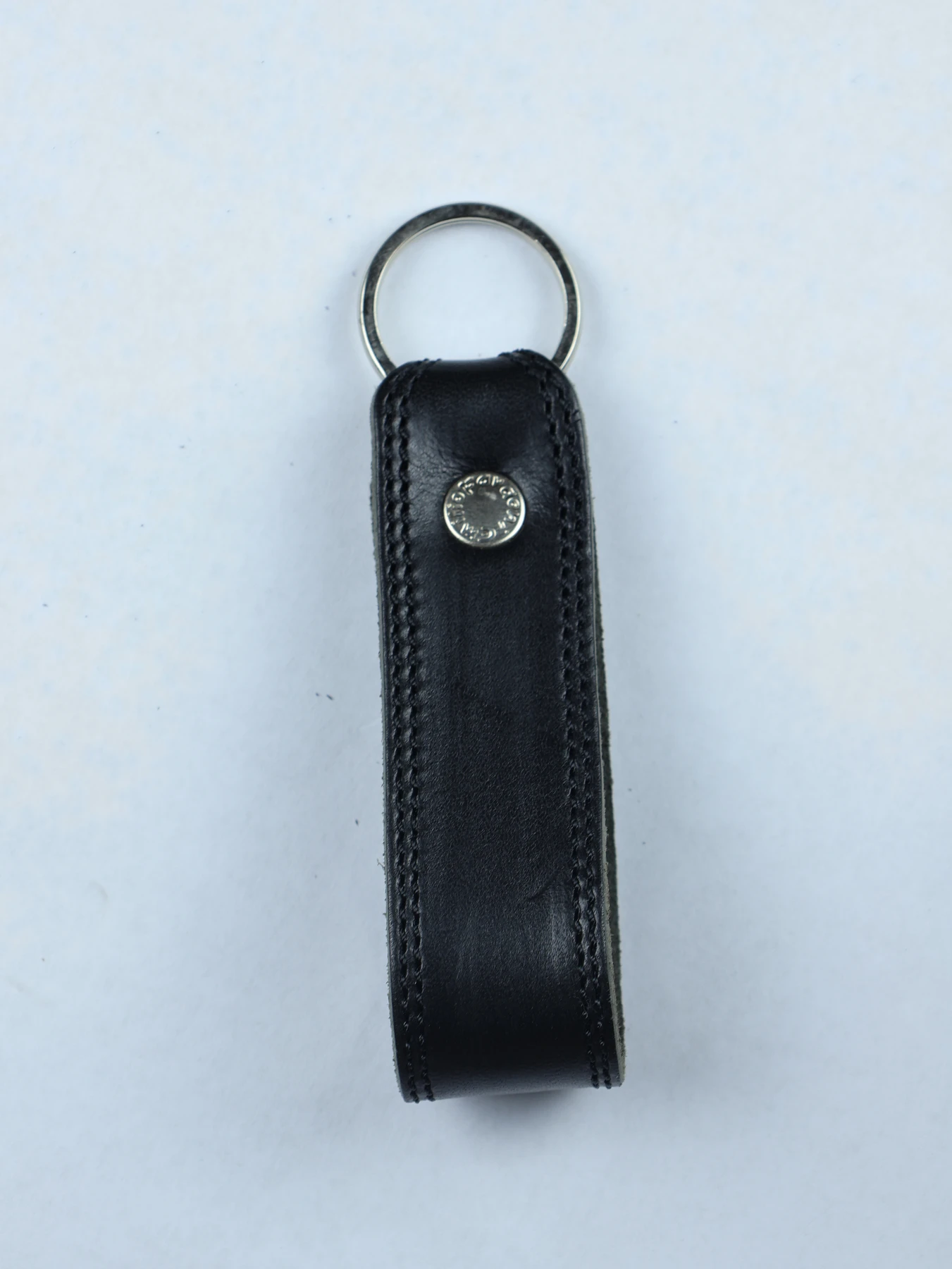 Llavero de piel con raya · Negro · imagen 1