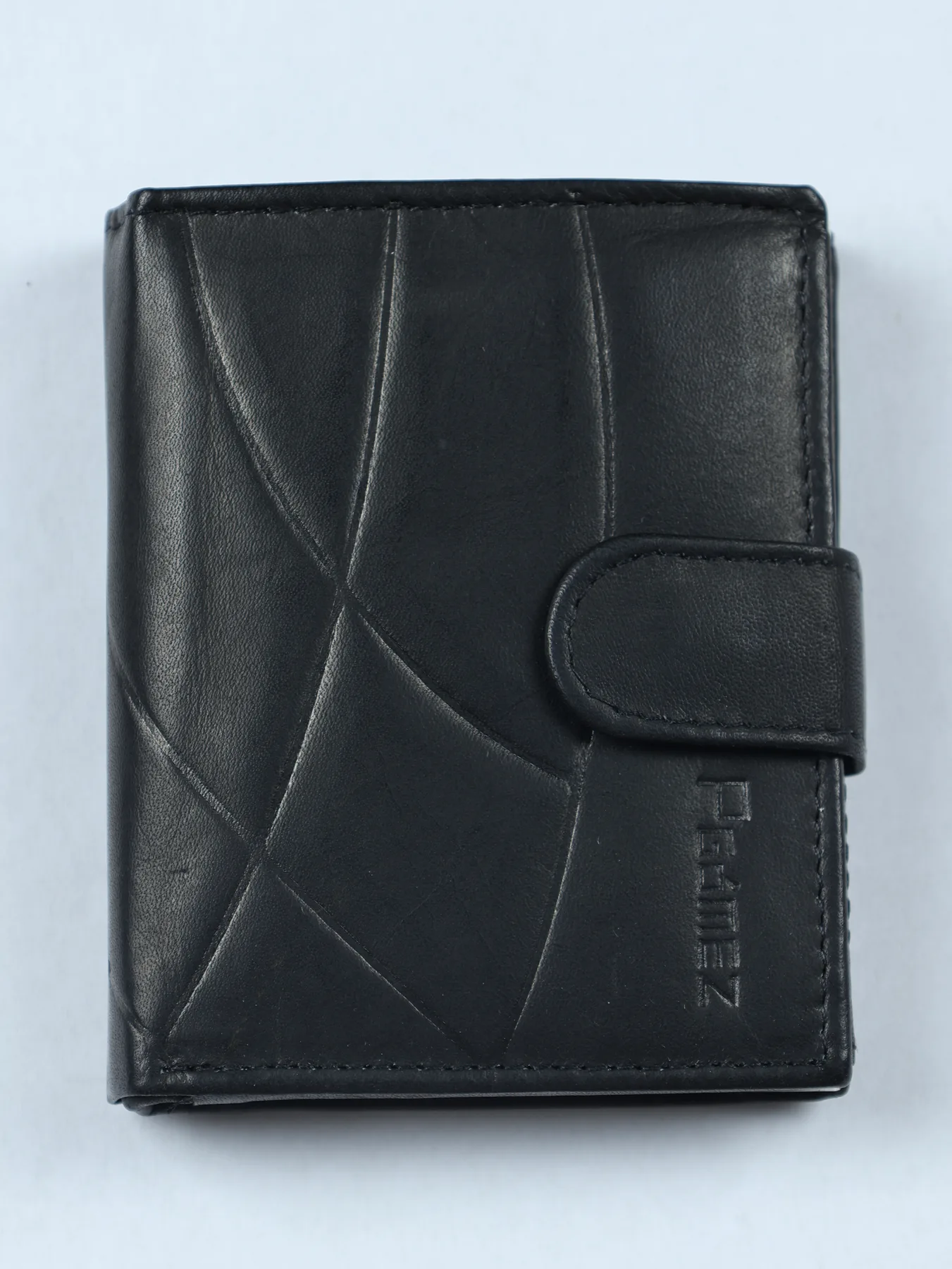 Cartera geométrica de piel · Negro · imagen 1