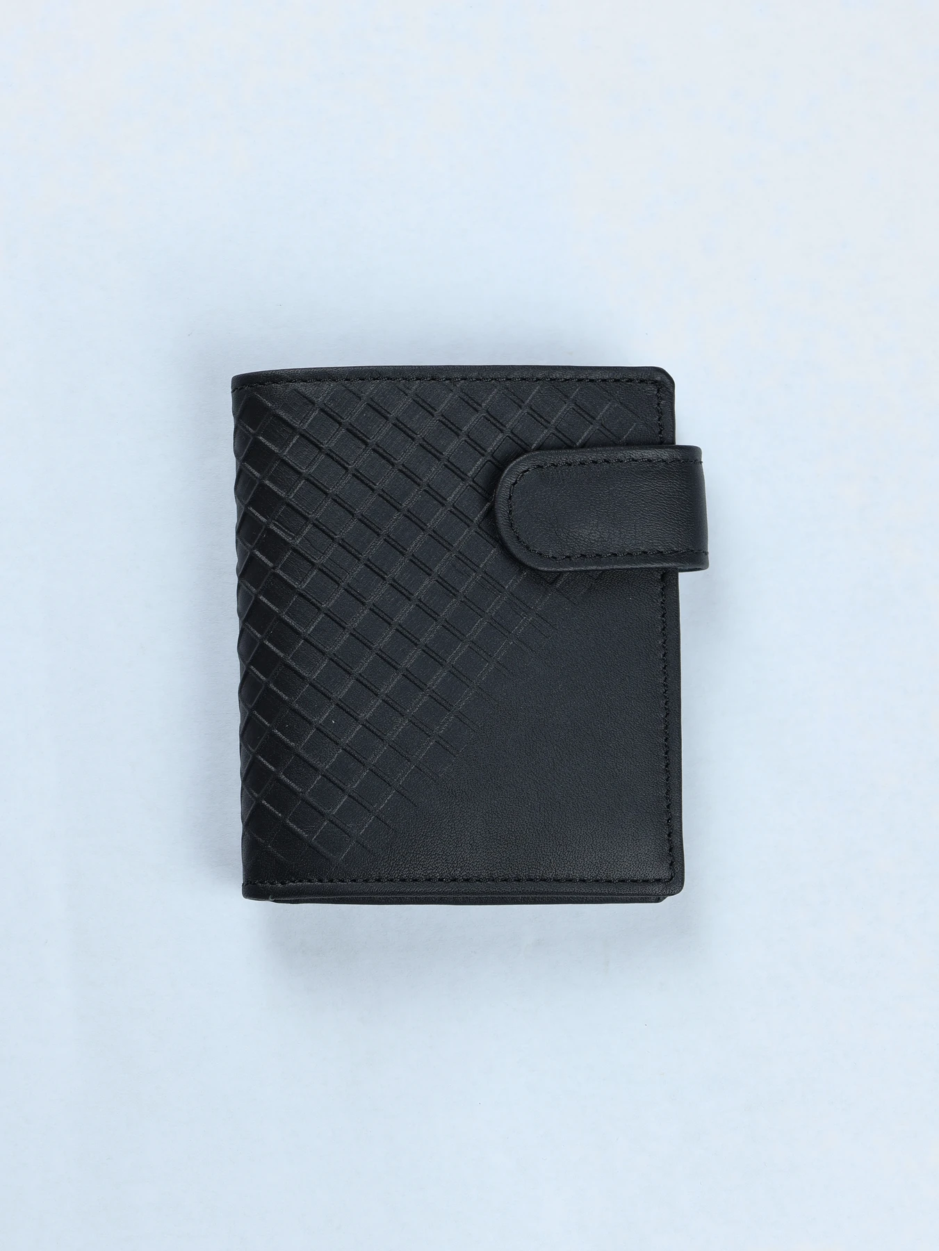 Cartera de piel con panel trenzado · Negro · imagen 1