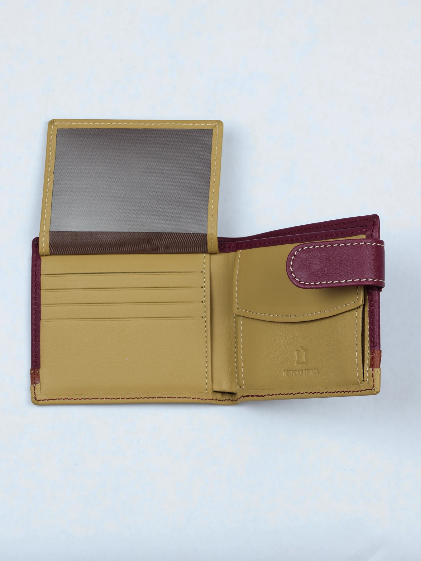 Cartera horizontal de piel con banda bicolor · Burdeos · imagen 3