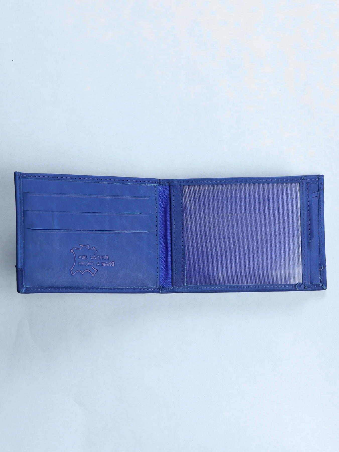 Cartera horizontal de piel con compartimentos · Azul · imagen 2