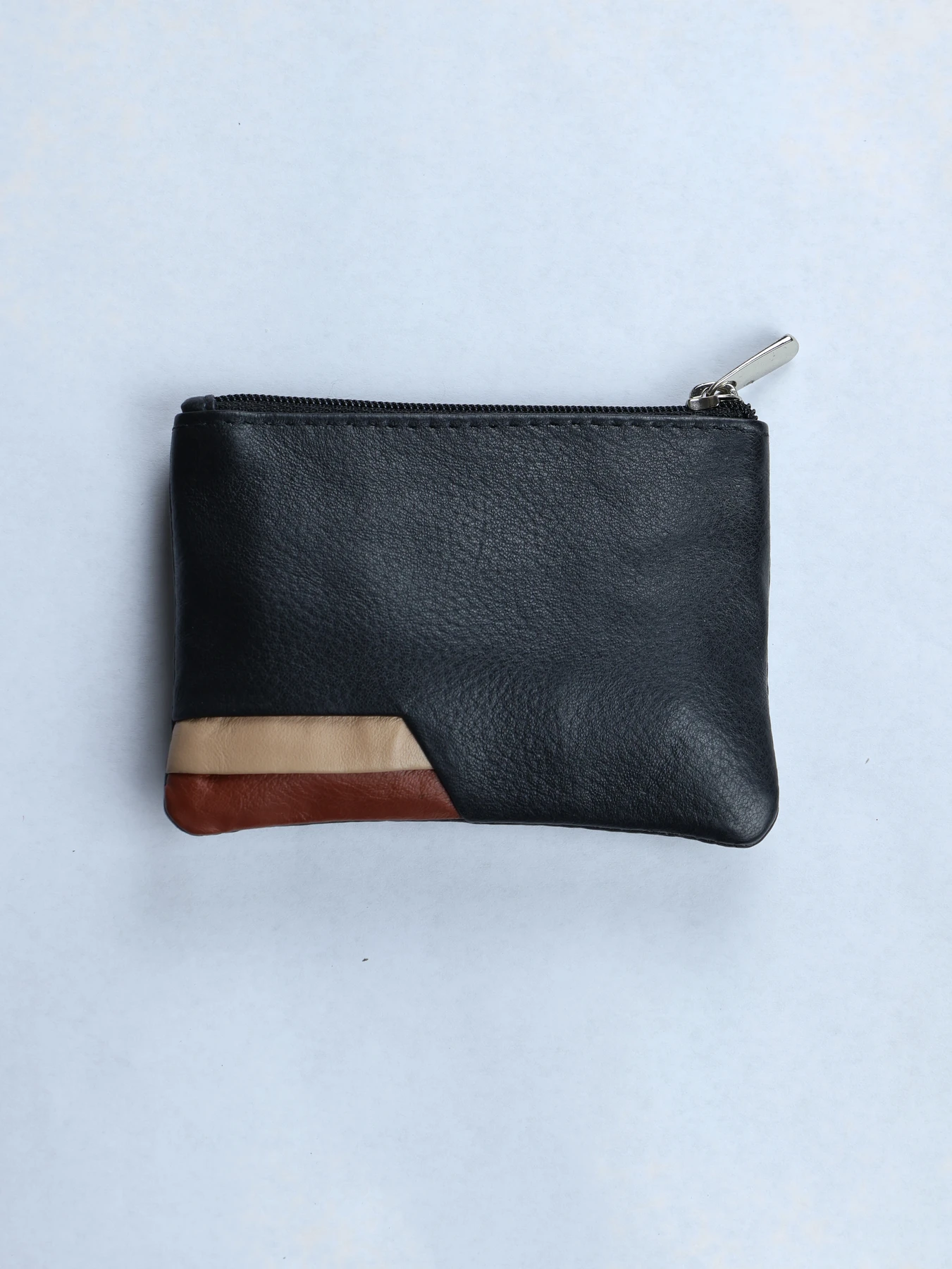 Monedero de piel con cremallera · Negro · imagen 1