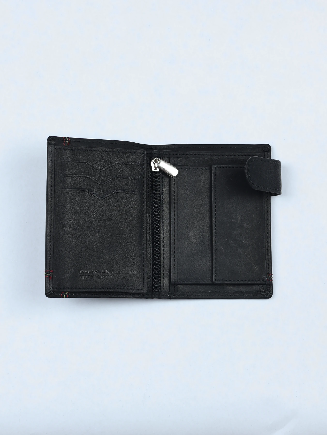Cartera vertical de piel con pespuntes en contraste · Negro · imagen 2
