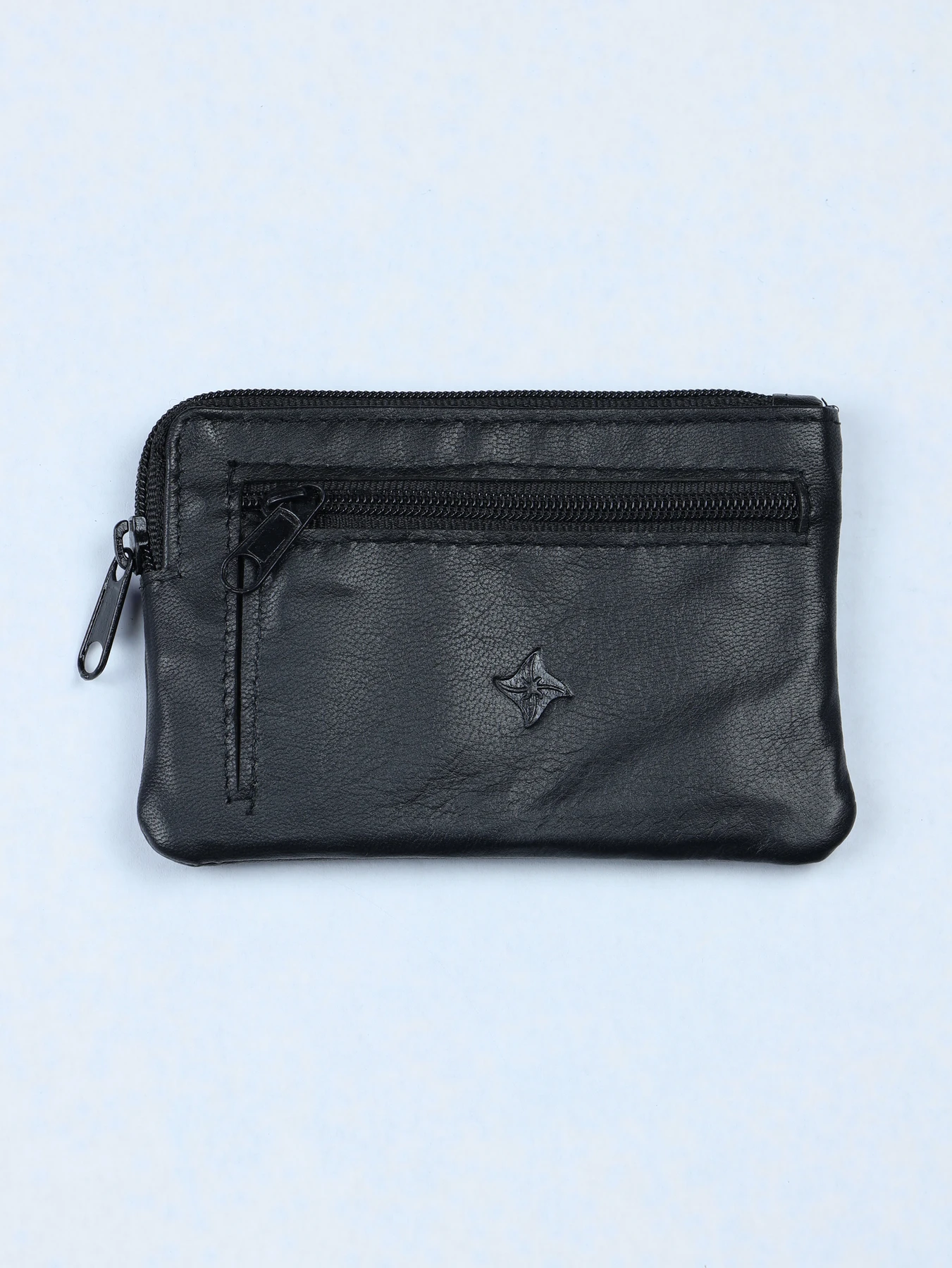 Cartera horizontal de piel clásica · Negro · imagen 1