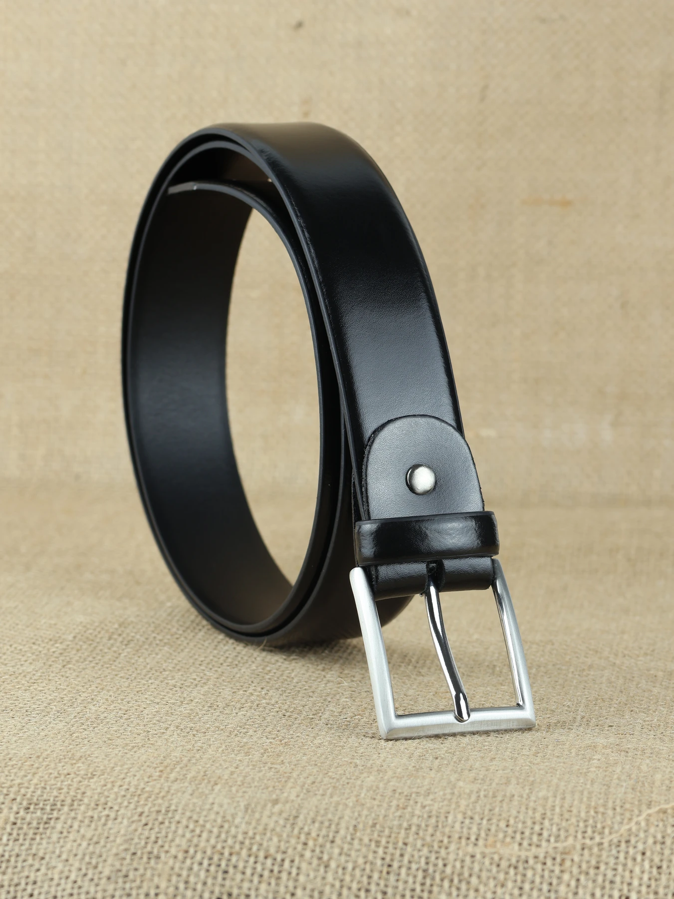 Cinturón de caballero napa box liso · Negro · imagen 2