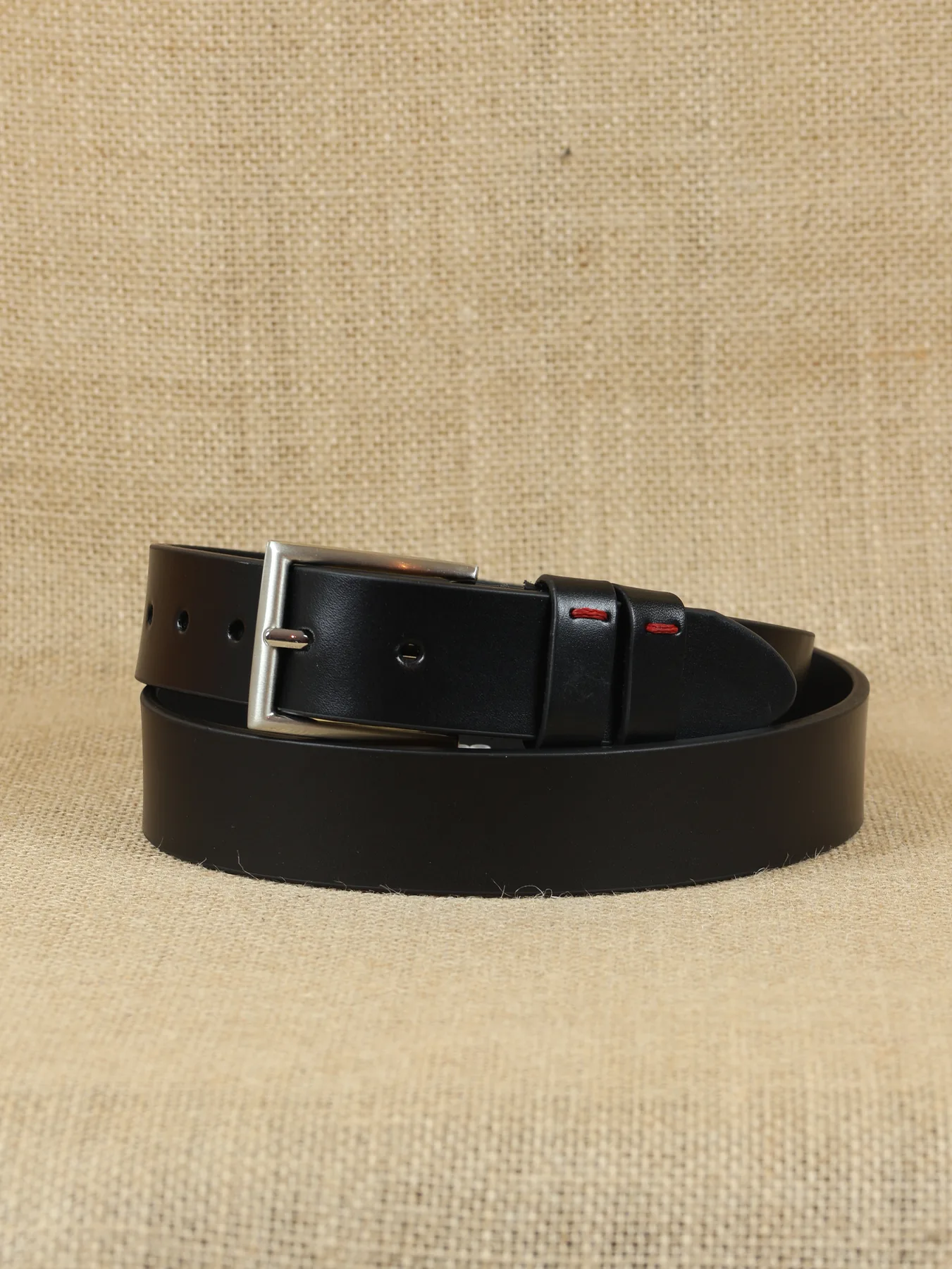 Cinturón de caballero al corte con pasador chip · Negro-Rojo · imagen 1